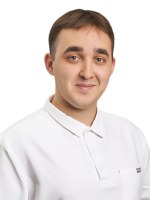 Врач Гилязов Ильхан Ильнурович