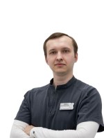 Врач Бражник Родион Юрьевич