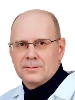 Врач Крючихин Александр Евгеньевич