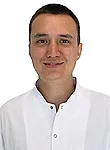 Врач Зайнагов Азат Амирович