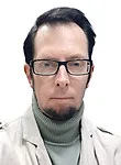 Врач Резаков Артем Александрович